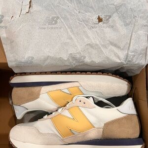 New Balance Women’s White beige yellow and blue Sneakers